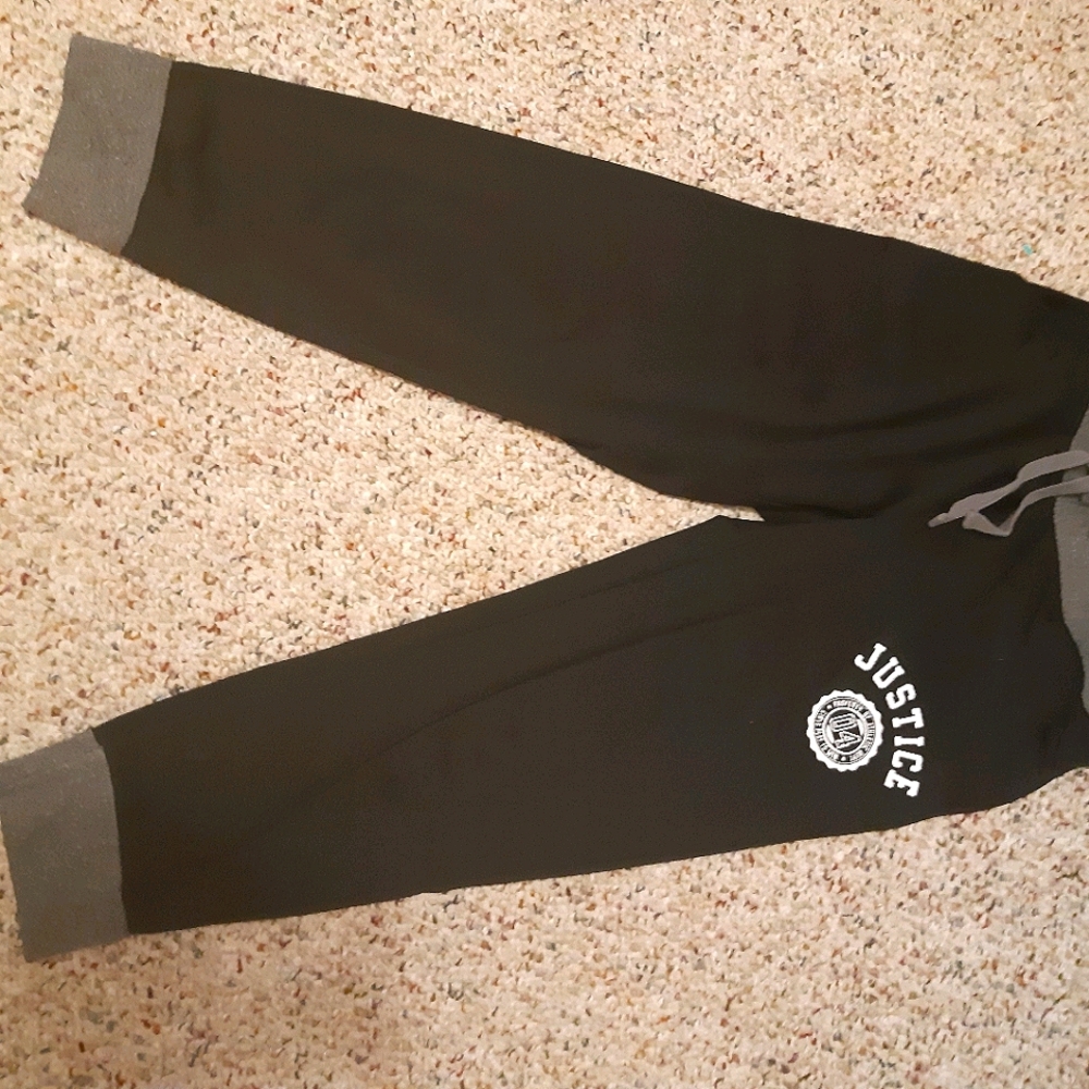 Black Justice activewear caprese